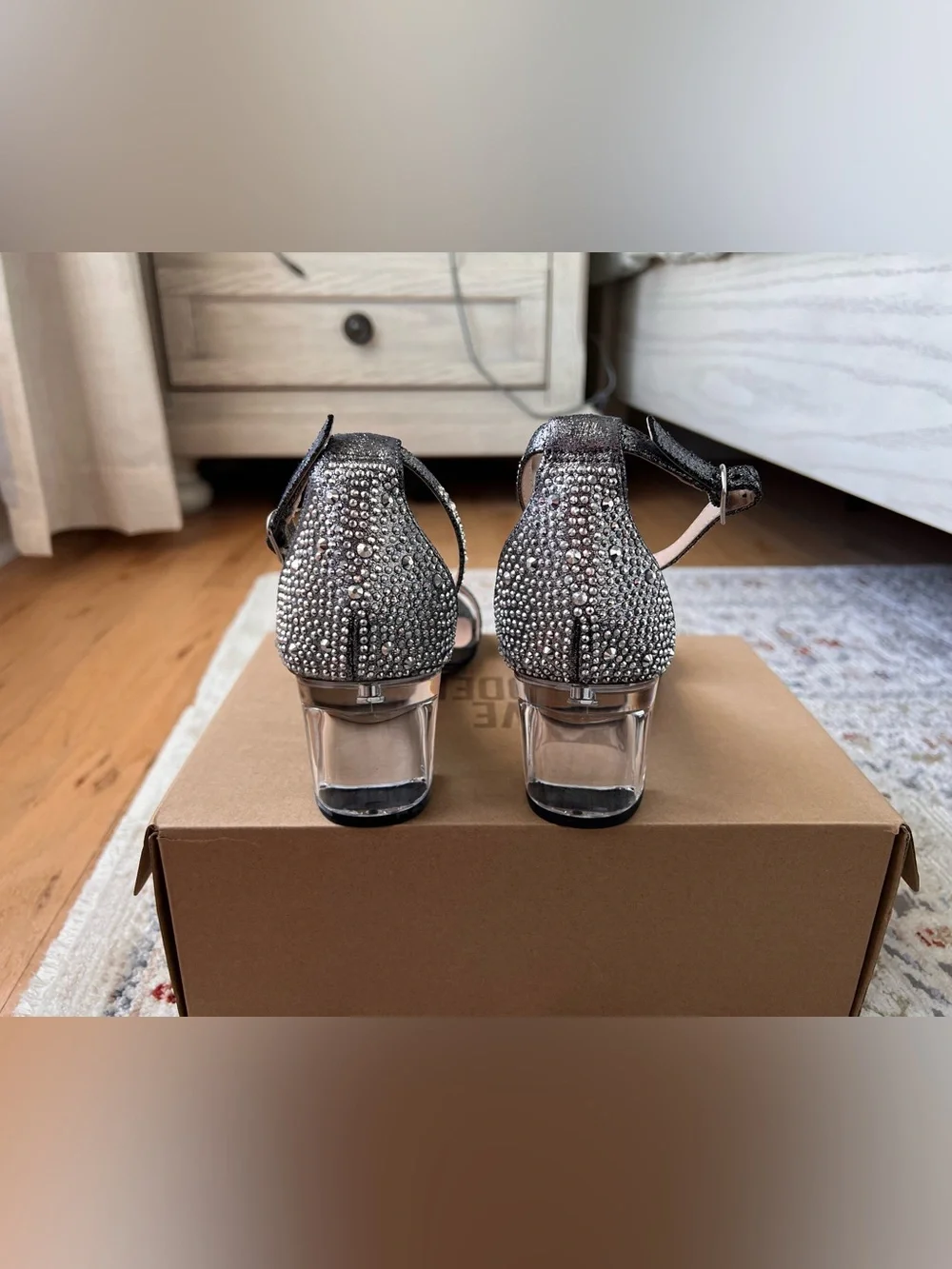 Steve Madden Kids JCARRSON Pewter Rhinestone heels size 5 clear heel